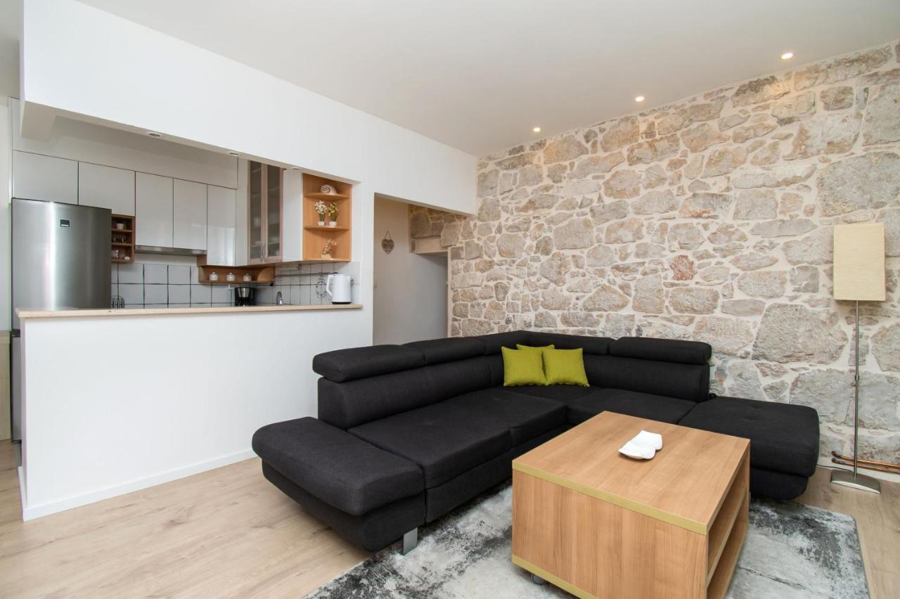 Apartment Julija Vodice Eksteriør billede